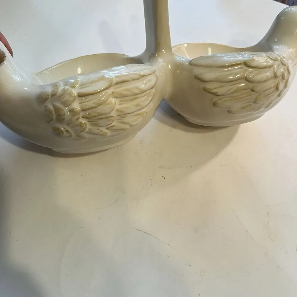 Vintage Pottery Barn 12 Days of Christmas Two Turtle Doves Ceramic Divided Bowls